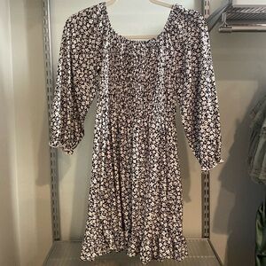 Size 12 Chenault Girl flower pattern good condition
